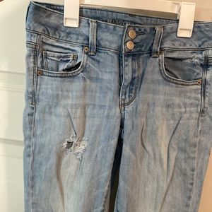 American Eagle Artist Crop Jeans